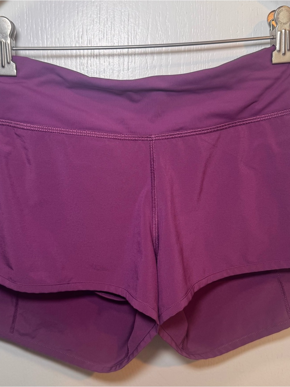 Lululemon Athletica Speed Up lined 2.5inch purple shorts